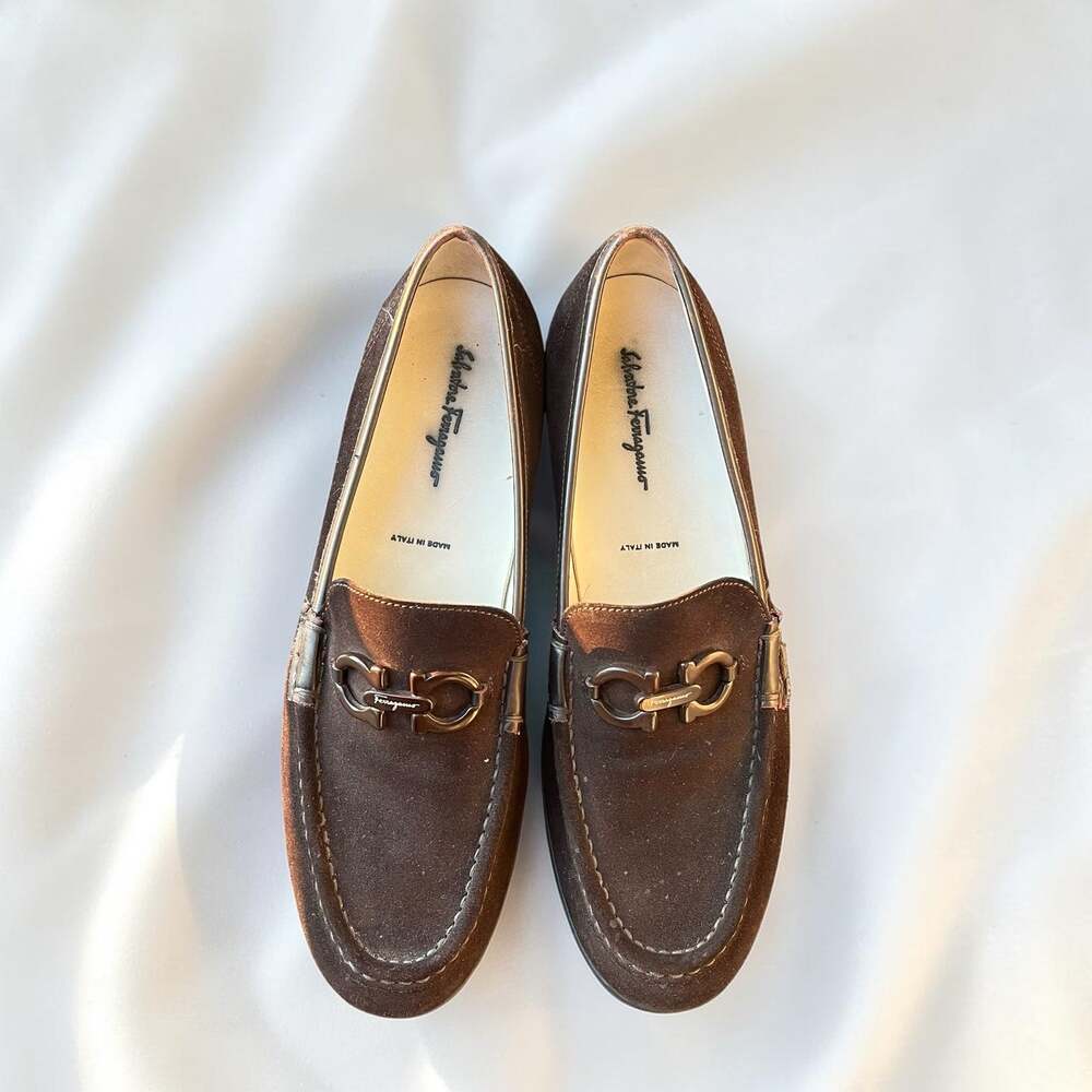 Salvatore Ferragamo Brown Suede Gancini Bit Loafers Women's Sz 9 2A Narrow Italy